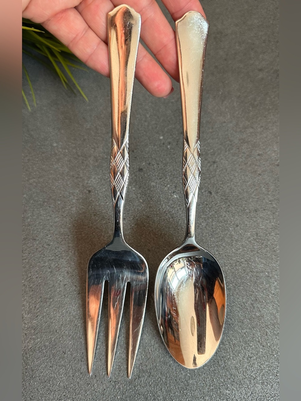 Classic Silver-Plated Dinner Fork and Spoon Set - Polished Silver